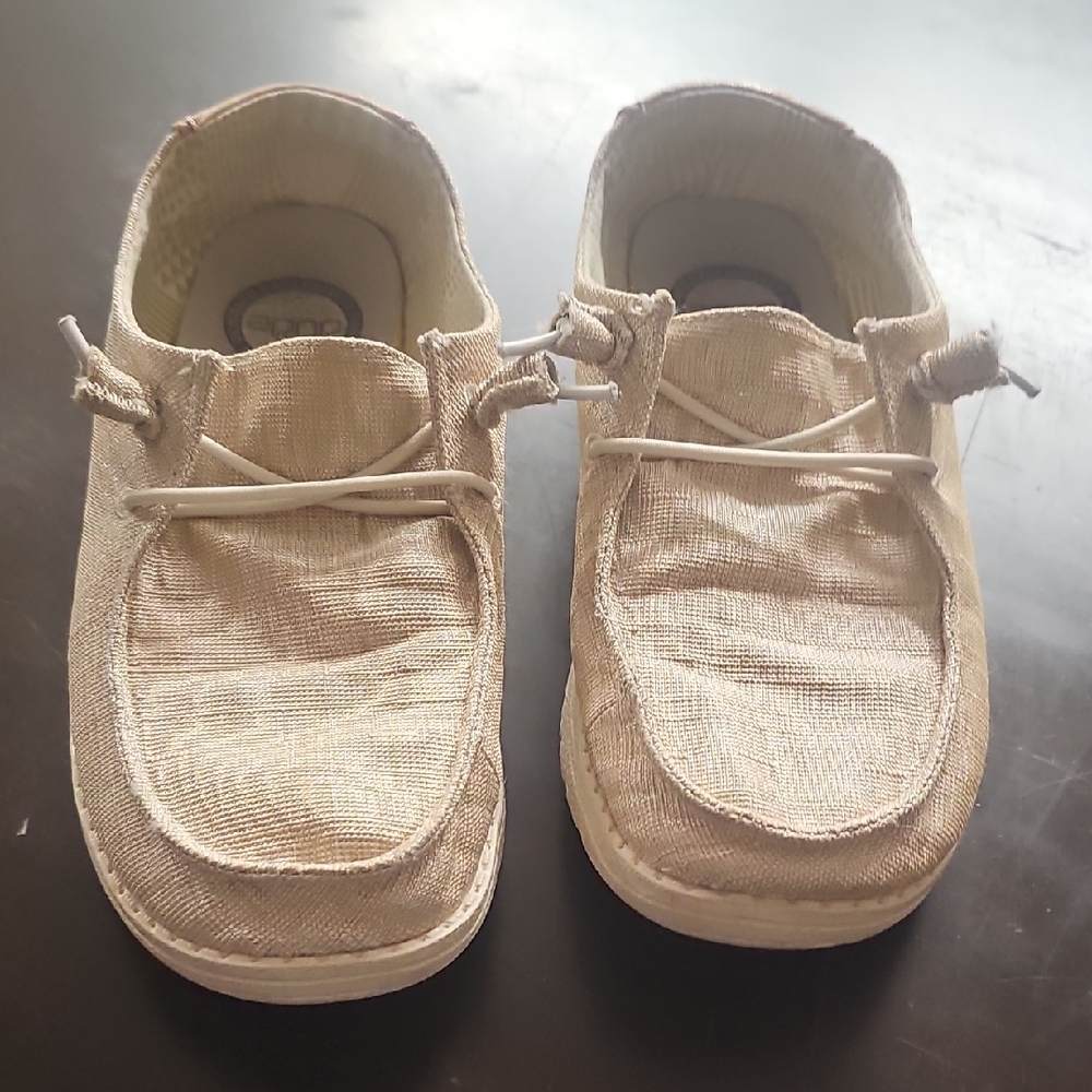 Hey DUDE Wendy Size 7 Sparkling Almond